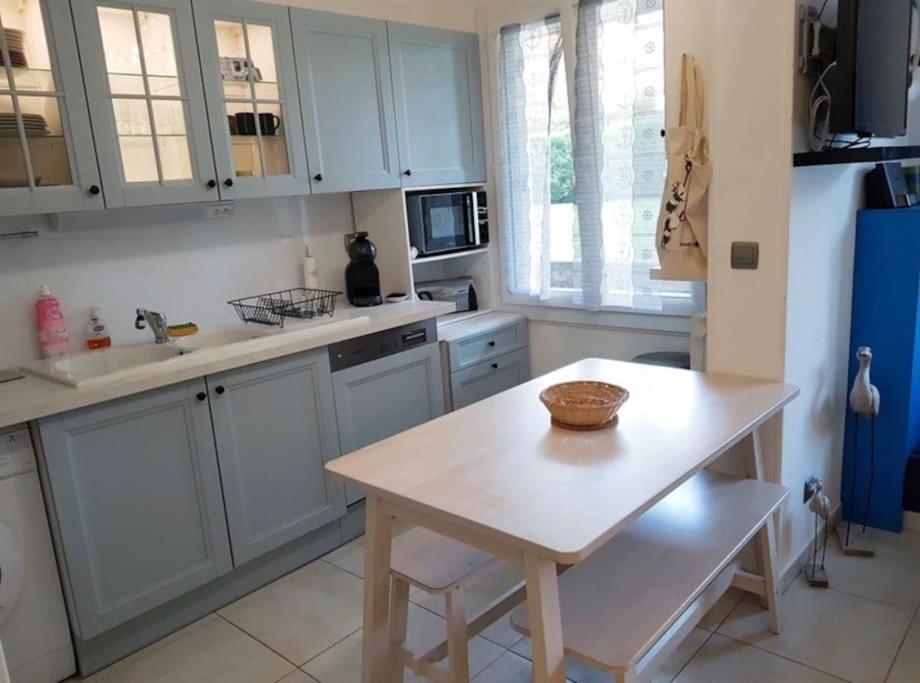 Studio Cosy Bord De Mer Et Centre Ville Pour 4Pers Deauville Luaran gambar